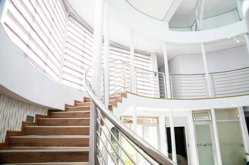 5 Bedroom Property for Sale in Umhlanga KwaZulu-Natal