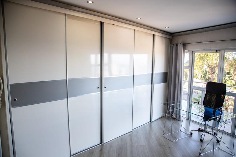 5 Bedroom Property for Sale in Umhlanga KwaZulu-Natal