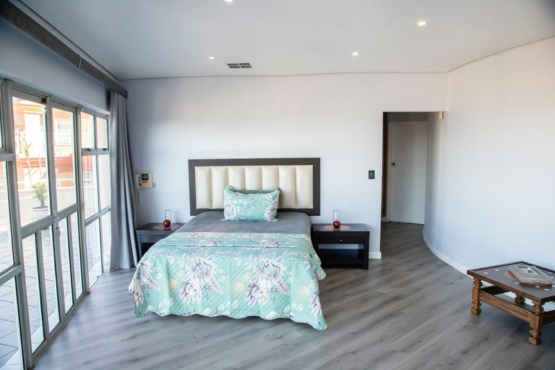 5 Bedroom Property for Sale in Umhlanga KwaZulu-Natal