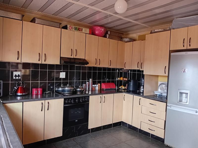 3 Bedroom Property for Sale in Empangeni Central KwaZulu-Natal