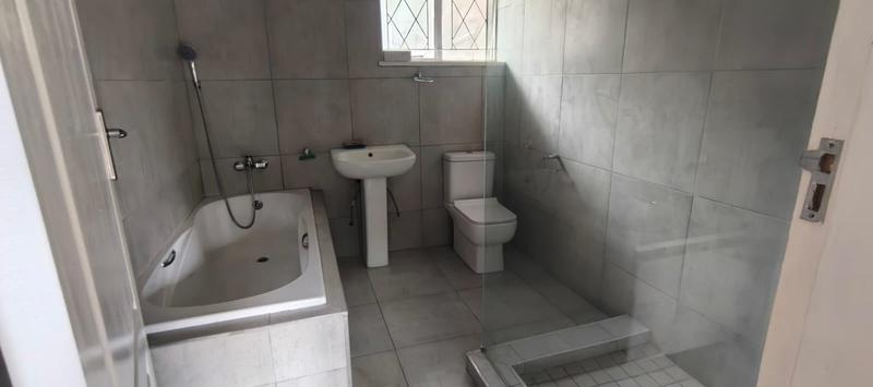 5 Bedroom Property for Sale in Ramsgate KwaZulu-Natal