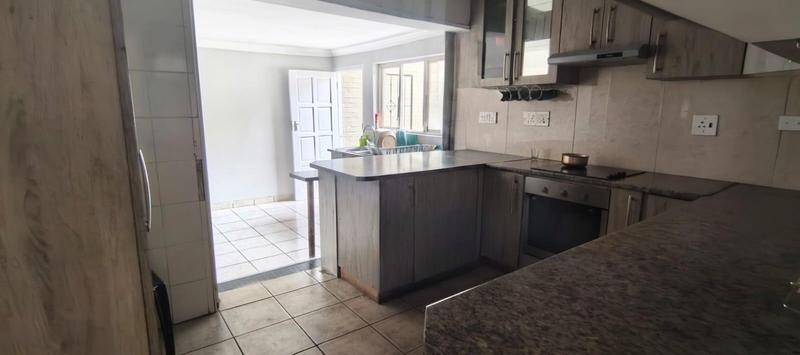 5 Bedroom Property for Sale in Ramsgate KwaZulu-Natal