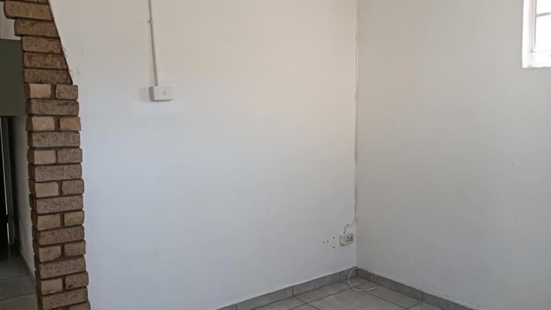 To Let 1 Bedroom Property for Rent in Pinetown KwaZulu-Natal