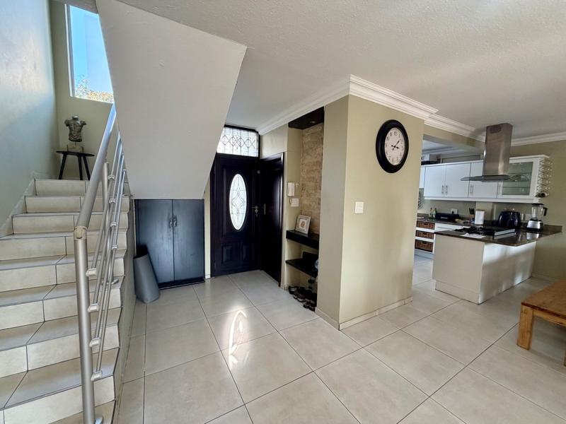 3 Bedroom Property for Sale in Sunningdale KwaZulu-Natal