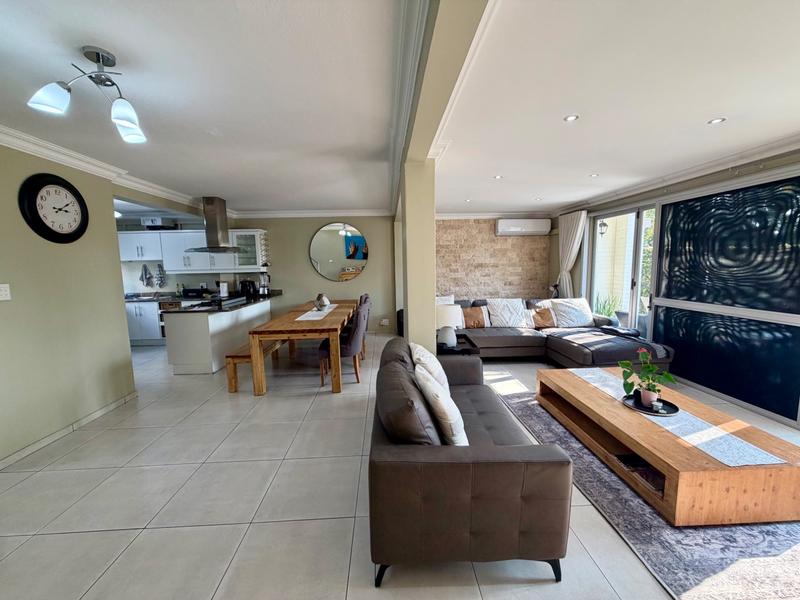 3 Bedroom Property for Sale in Sunningdale KwaZulu-Natal
