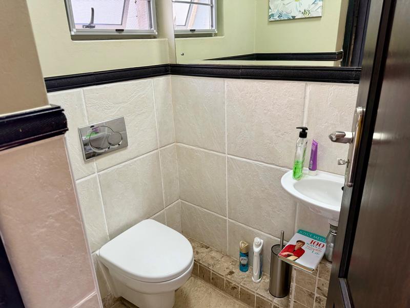 3 Bedroom Property for Sale in Sunningdale KwaZulu-Natal