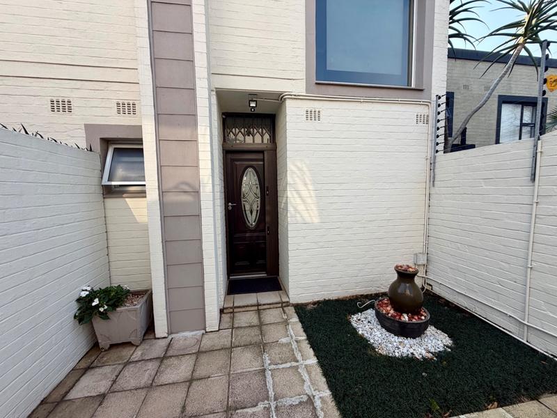 3 Bedroom Property for Sale in Sunningdale KwaZulu-Natal