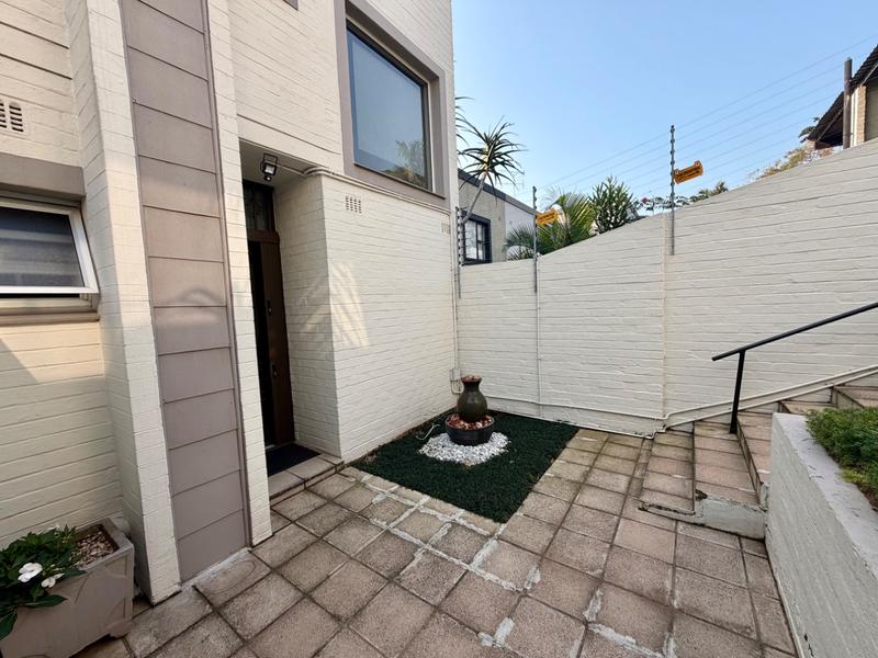 3 Bedroom Property for Sale in Sunningdale KwaZulu-Natal