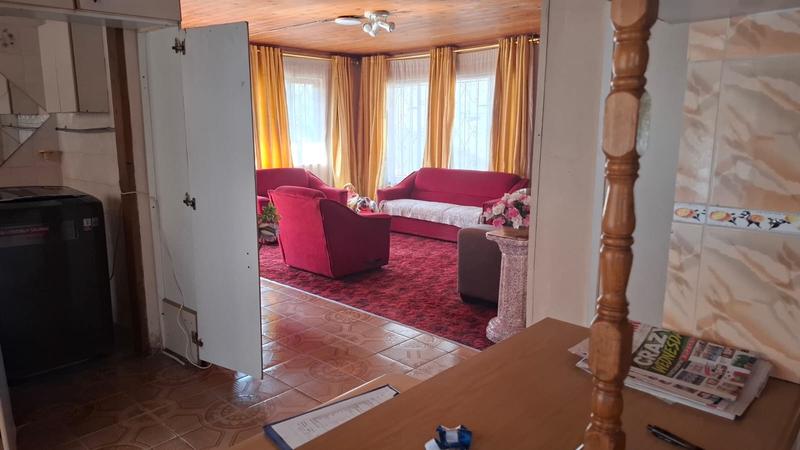 5 Bedroom Property for Sale in Crossmoor KwaZulu-Natal