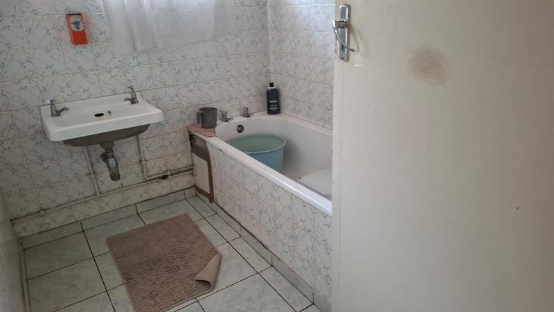 5 Bedroom Property for Sale in Crossmoor KwaZulu-Natal