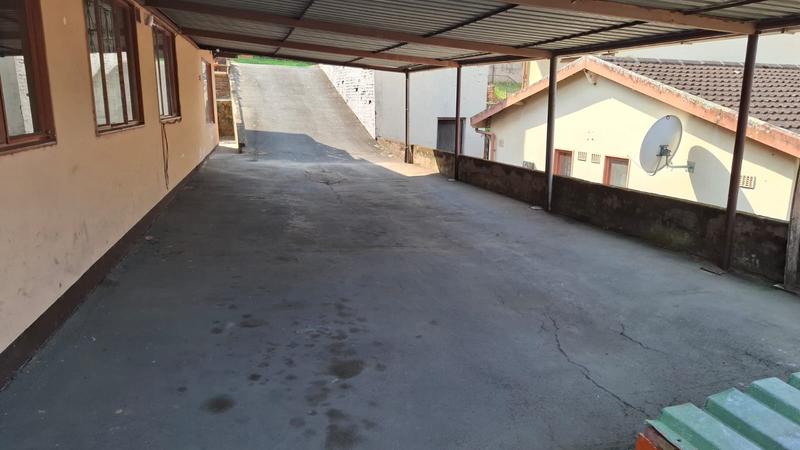 5 Bedroom Property for Sale in Crossmoor KwaZulu-Natal