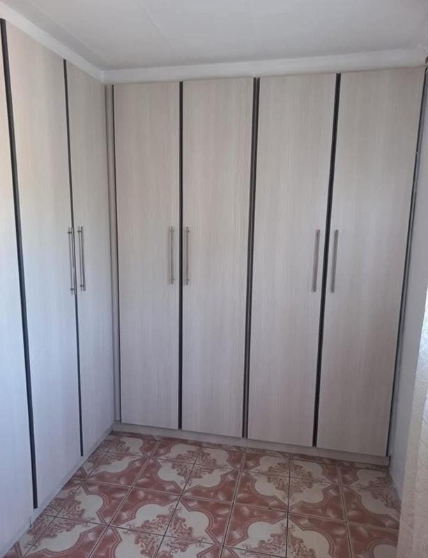 To Let 3 Bedroom Property for Rent in Newlands West KwaZulu-Natal
