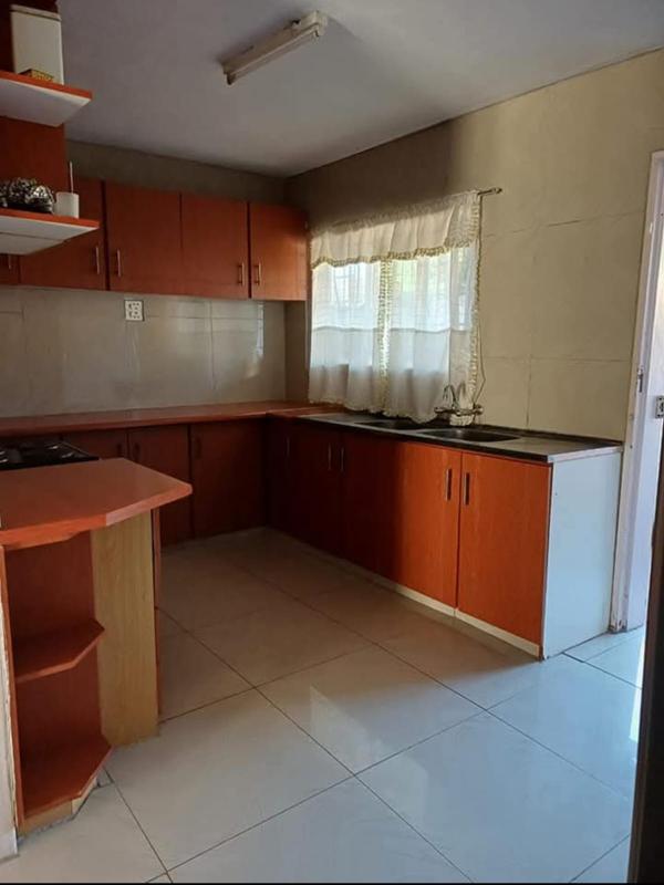 To Let 3 Bedroom Property for Rent in Newlands West KwaZulu-Natal