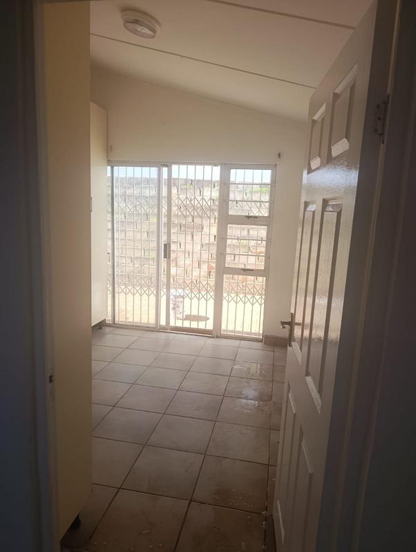 To Let 1 Bedroom Property for Rent in Bluff KwaZulu-Natal
