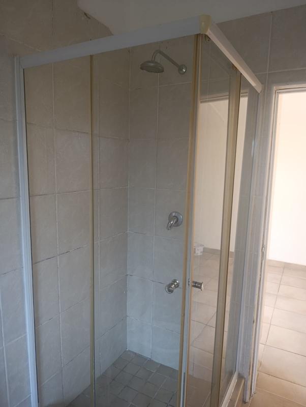 To Let 1 Bedroom Property for Rent in Bluff KwaZulu-Natal