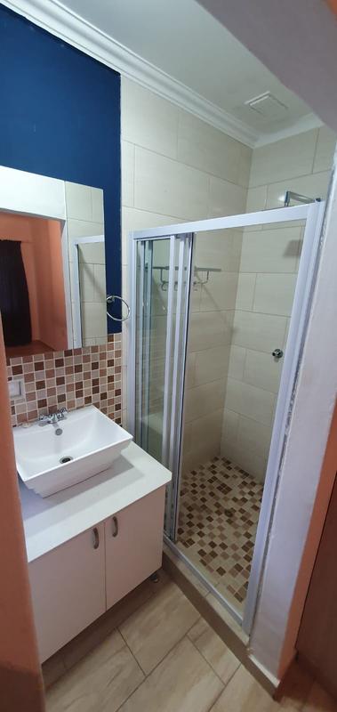 To Let 1 Bedroom Property for Rent in Meer En See KwaZulu-Natal