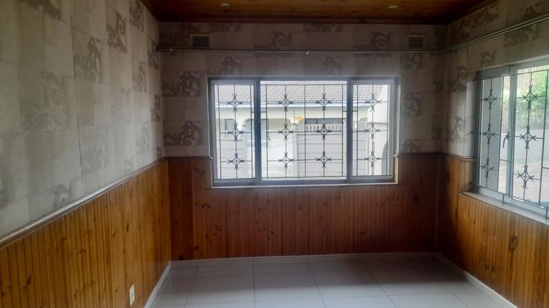 To Let 2 Bedroom Property for Rent in Avoca KwaZulu-Natal