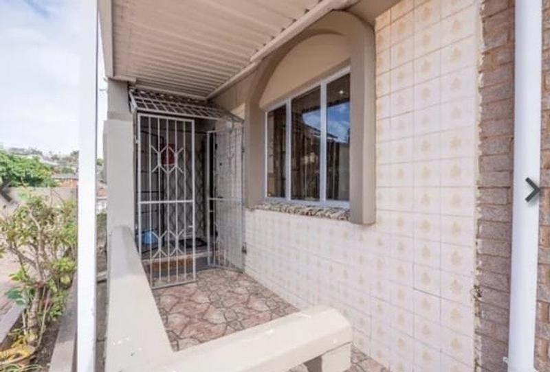 To Let 2 Bedroom Property for Rent in Avoca KwaZulu-Natal