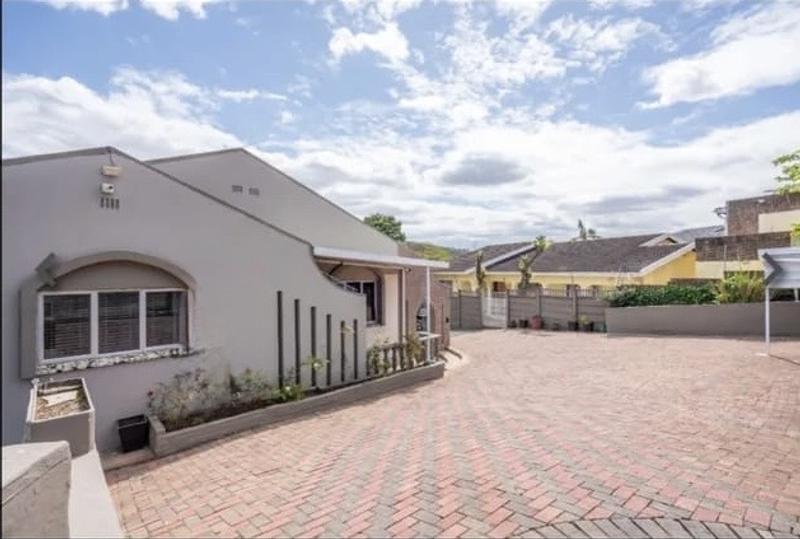 To Let 2 Bedroom Property for Rent in Avoca KwaZulu-Natal