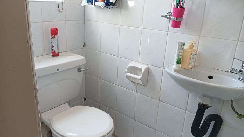 To Let 3 Bedroom Property for Rent in Berkshire Downs KwaZulu-Natal