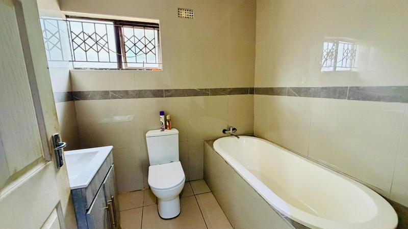 2 Bedroom Property for Sale in Folweni KwaZulu-Natal