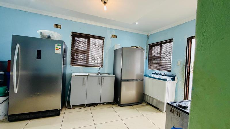 2 Bedroom Property for Sale in Folweni KwaZulu-Natal