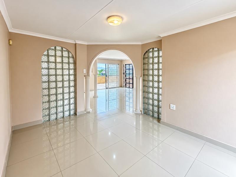 3 Bedroom Property for Sale in Broadlands KwaZulu-Natal