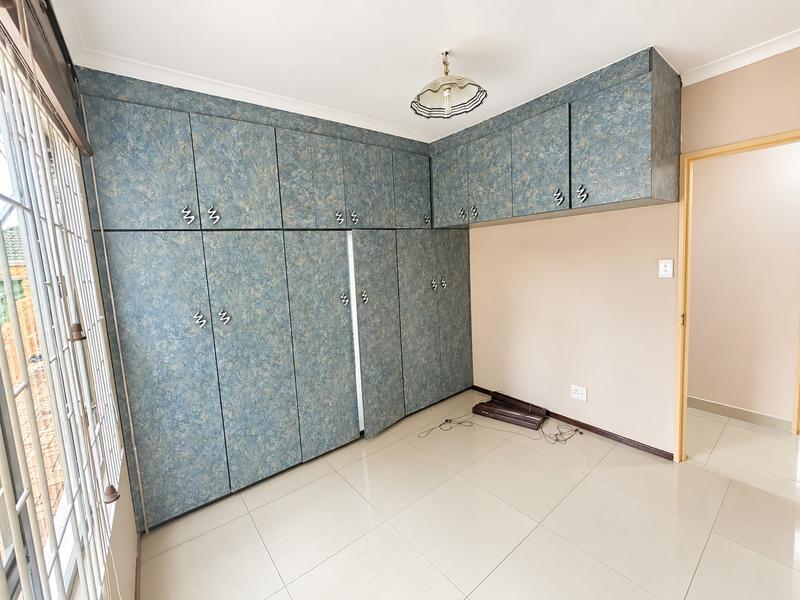 3 Bedroom Property for Sale in Broadlands KwaZulu-Natal