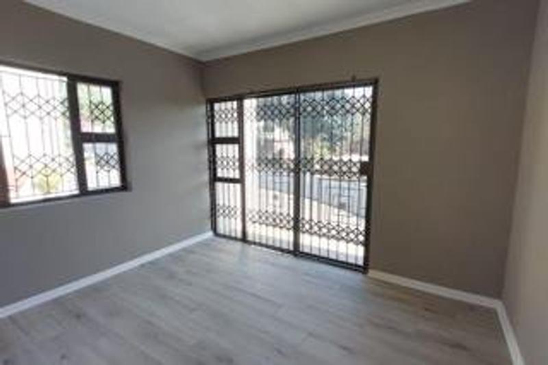 To Let 3 Bedroom Property for Rent in Malvern KwaZulu-Natal