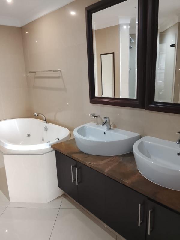 2 Bedroom Property for Sale in Point Waterfront KwaZulu-Natal
