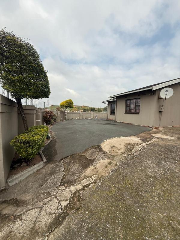 3 Bedroom Property for Sale in Umlazi P KwaZulu-Natal