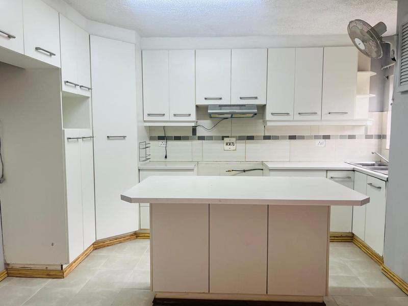 To Let 3 Bedroom Property for Rent in Manors KwaZulu-Natal