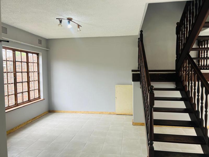 To Let 3 Bedroom Property for Rent in Manors KwaZulu-Natal