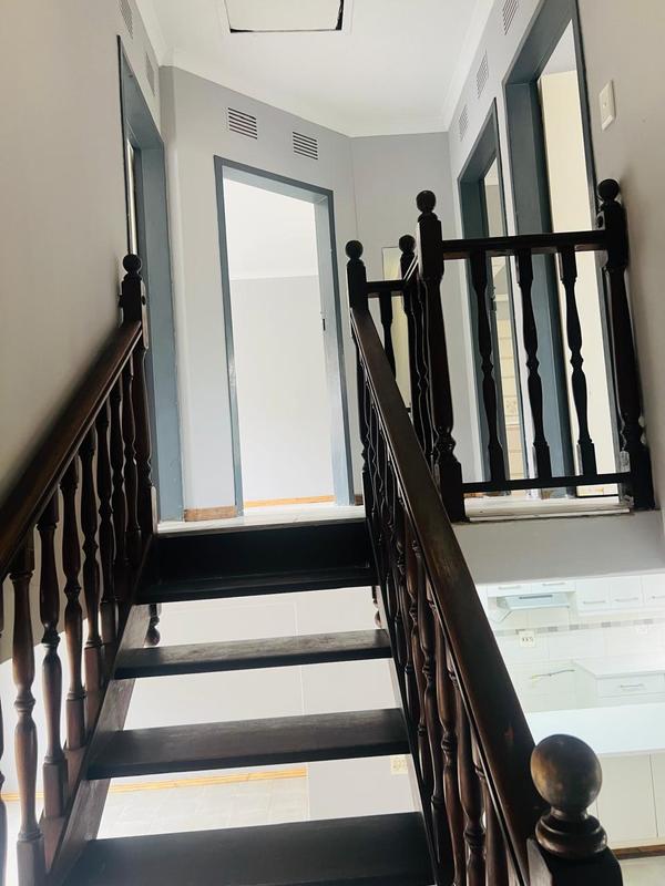 To Let 3 Bedroom Property for Rent in Manors KwaZulu-Natal