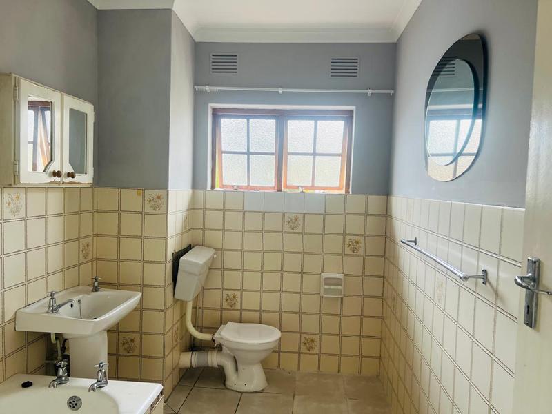 To Let 3 Bedroom Property for Rent in Manors KwaZulu-Natal