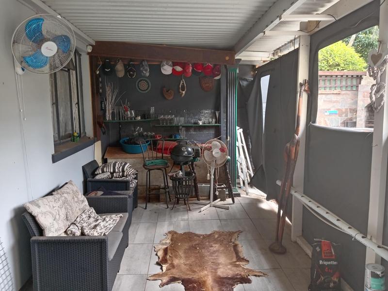 2 Bedroom Property for Sale in Umkomaas KwaZulu-Natal
