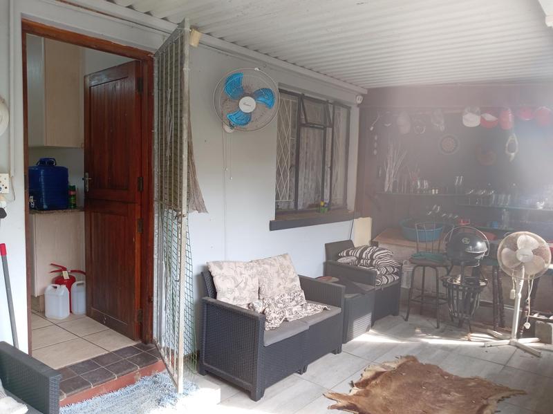 2 Bedroom Property for Sale in Umkomaas KwaZulu-Natal