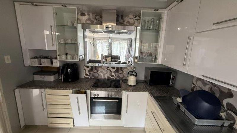 3 Bedroom Property for Sale in Morningside KwaZulu-Natal