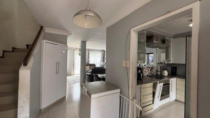3 Bedroom Property for Sale in Morningside KwaZulu-Natal