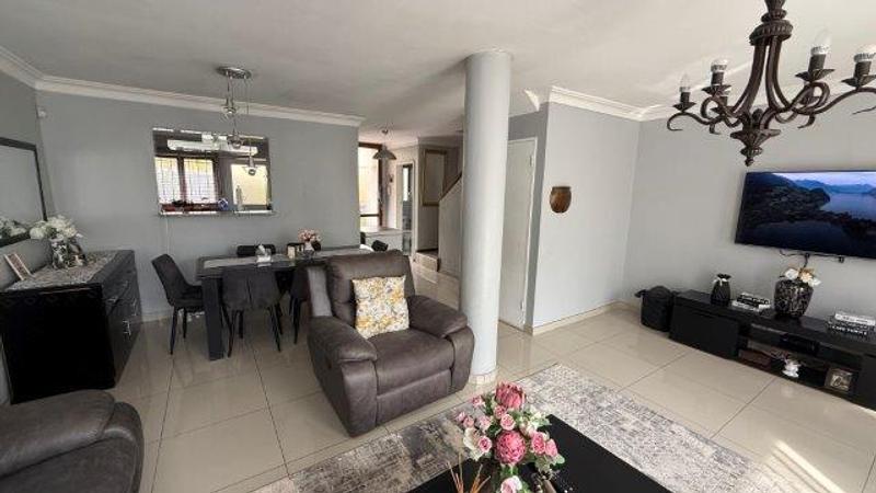 3 Bedroom Property for Sale in Morningside KwaZulu-Natal
