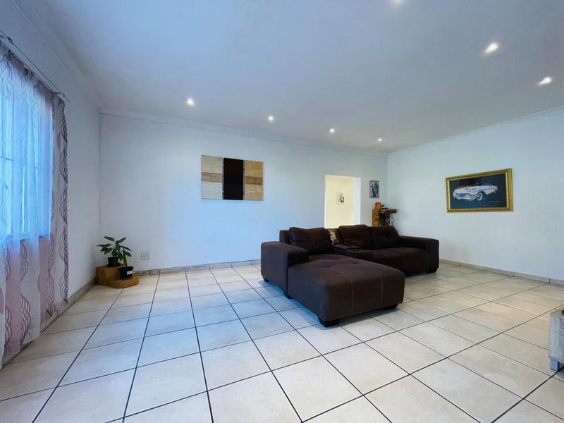 2 Bedroom Property for Sale in Windermere KwaZulu-Natal