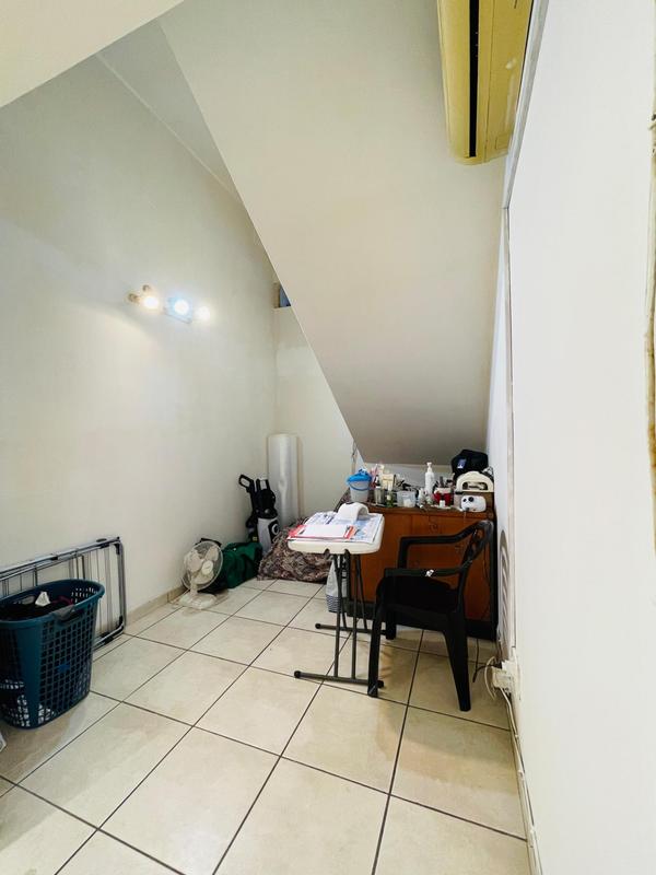 2 Bedroom Property for Sale in Windermere KwaZulu-Natal