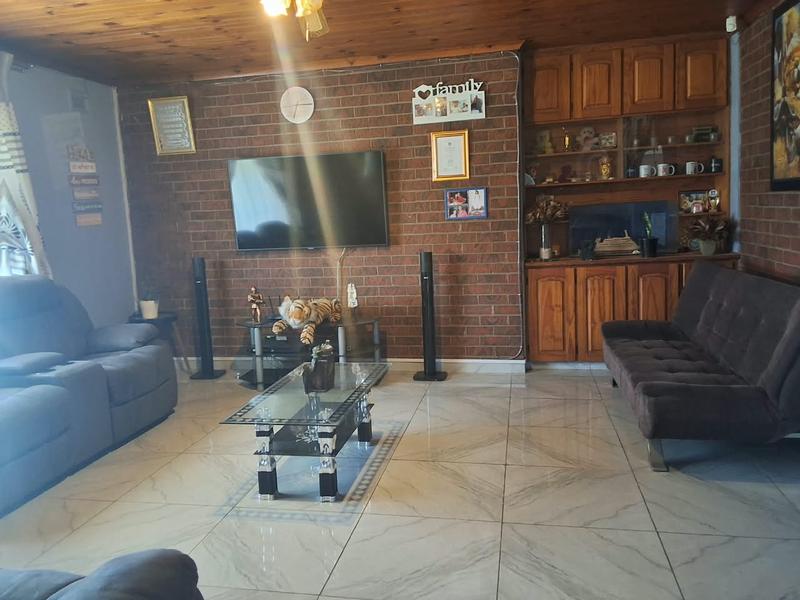 4 Bedroom Property for Sale in Escombe KwaZulu-Natal