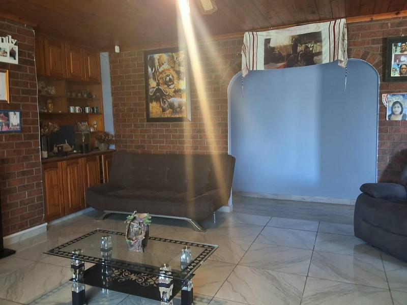 4 Bedroom Property for Sale in Escombe KwaZulu-Natal