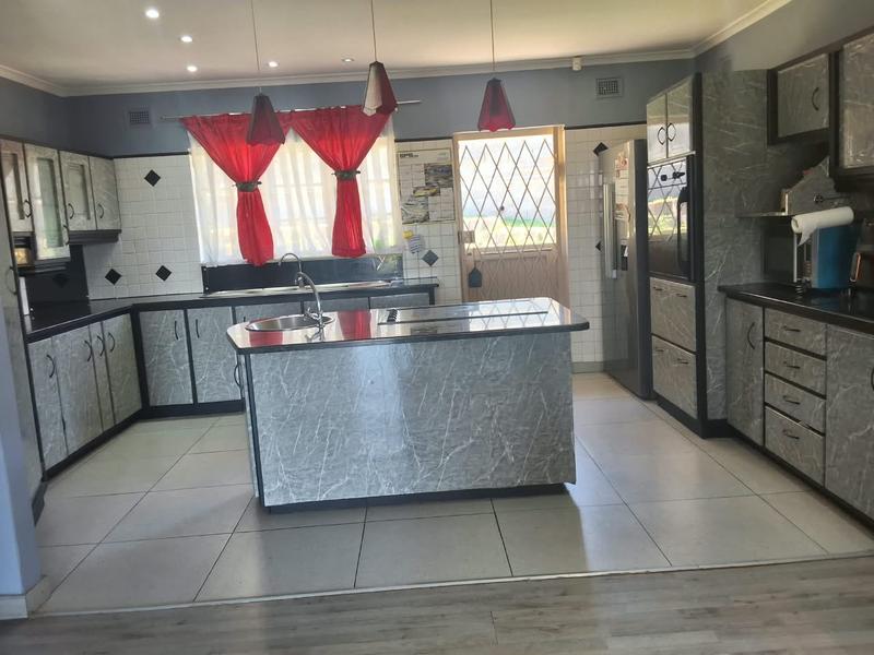 4 Bedroom Property for Sale in Escombe KwaZulu-Natal