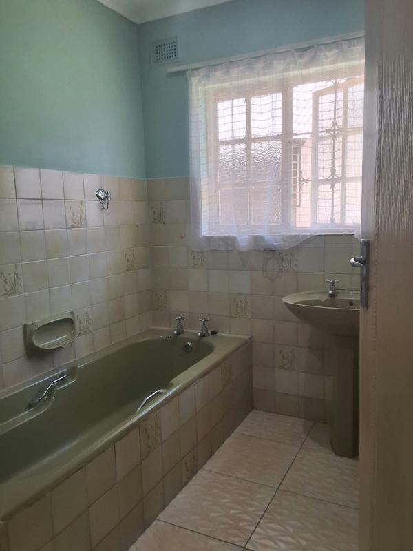 4 Bedroom Property for Sale in Escombe KwaZulu-Natal