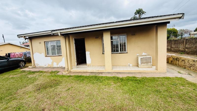 4 Bedroom Property for Sale in Ntuzuma KwaZulu-Natal