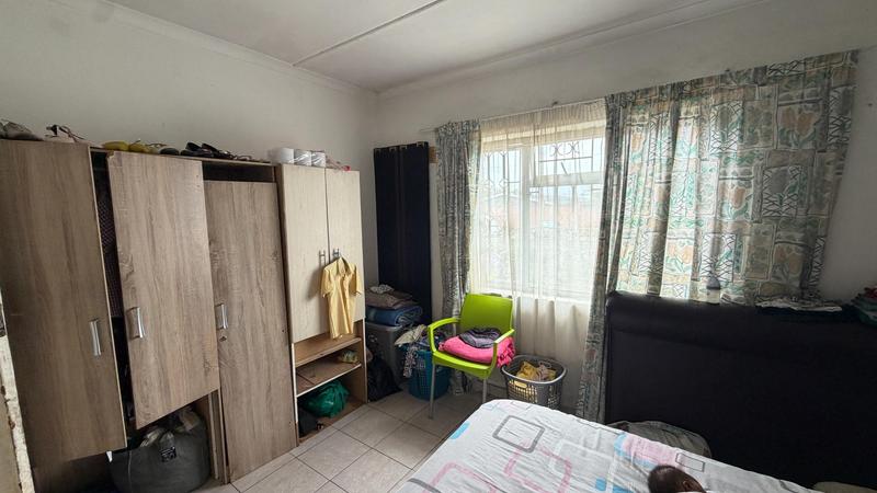 4 Bedroom Property for Sale in Ntuzuma KwaZulu-Natal