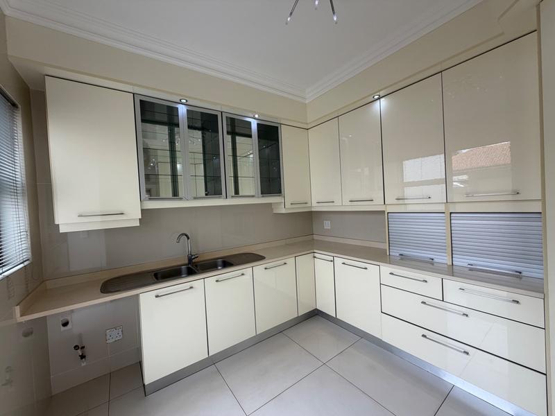 To Let 4 Bedroom Property for Rent in Izinga KwaZulu-Natal