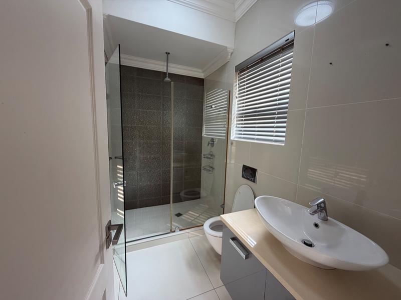 To Let 4 Bedroom Property for Rent in Izinga KwaZulu-Natal